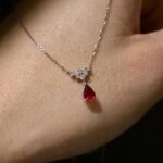 Elegant red fairy teardrop necklace and ring - Image 3