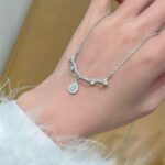 Nymph teardrop necklace sewn with an elegant piece of lace - Image 3