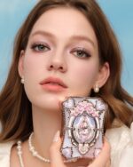 Flower Knows Bunny Garden 6-Color Makeup Palette - Image 11