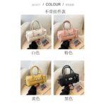 Bags (4 colors) with chain & without - Image 3