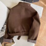 Women’s woollen jumper with a classic checked pattern and a stand-up collar, pieced together from different sections, from the Autumn/Winter 2025 collection; Korean-style, loose-fitting, casual, cropped, fashionable. - Image 7
