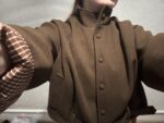 Women’s woollen jumper with a classic checked pattern and a stand-up collar, pieced together from different sections, from the Autumn/Winter 2025 collection; Korean-style, loose-fitting, casual, cropped, fashionable. - Image 8