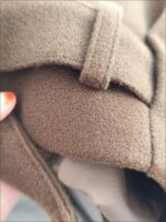 Women’s woollen jumper with a classic checked pattern and a stand-up collar, pieced together from different sections, from the Autumn/Winter 2025 collection; Korean-style, loose-fitting, casual, cropped, fashionable. - Image 11